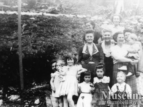 Group of ladies at Stuart Island