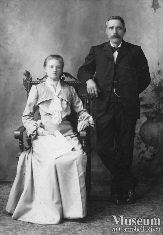 Anne Möller Fra Lvend og Kathinka with Hans Hansen